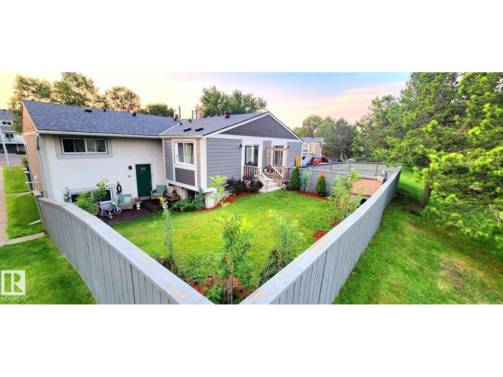 623 Willow CO NW