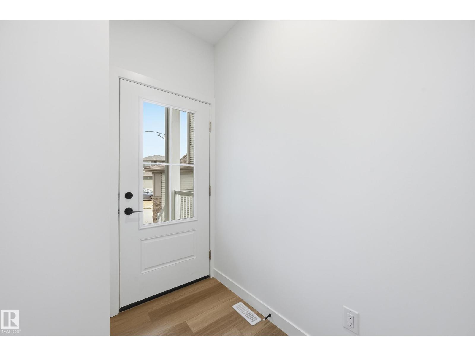 22615 89 Av Nw Property Photo 5