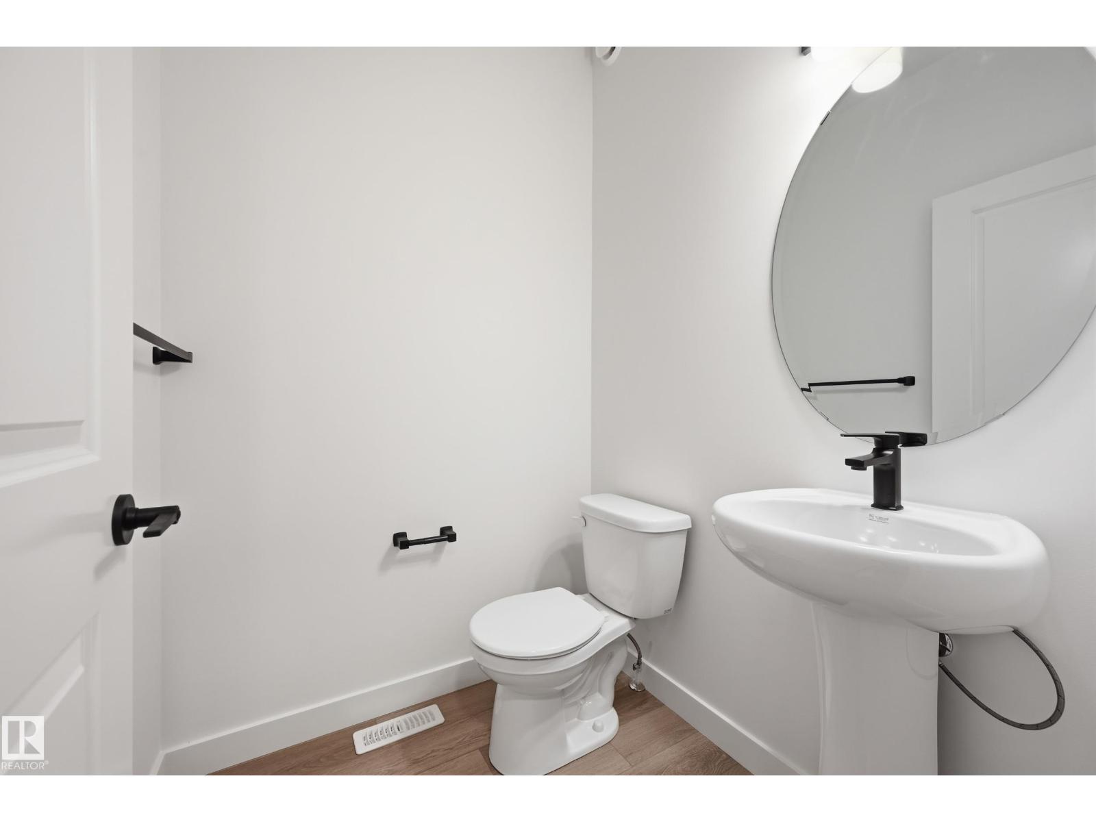 22615 89 Av Nw Property Photo 14