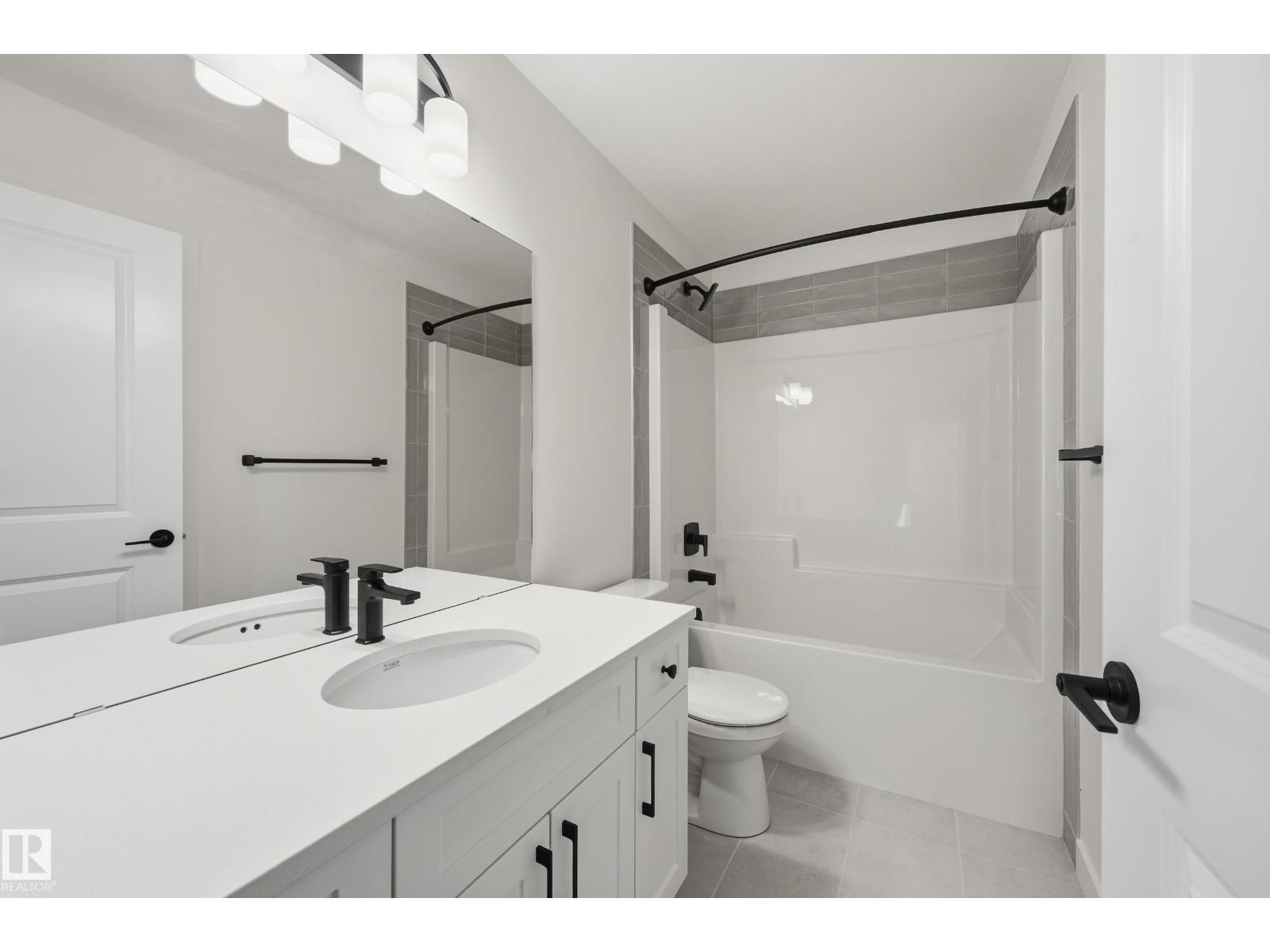 22615 89 Av Nw Property Photo 22