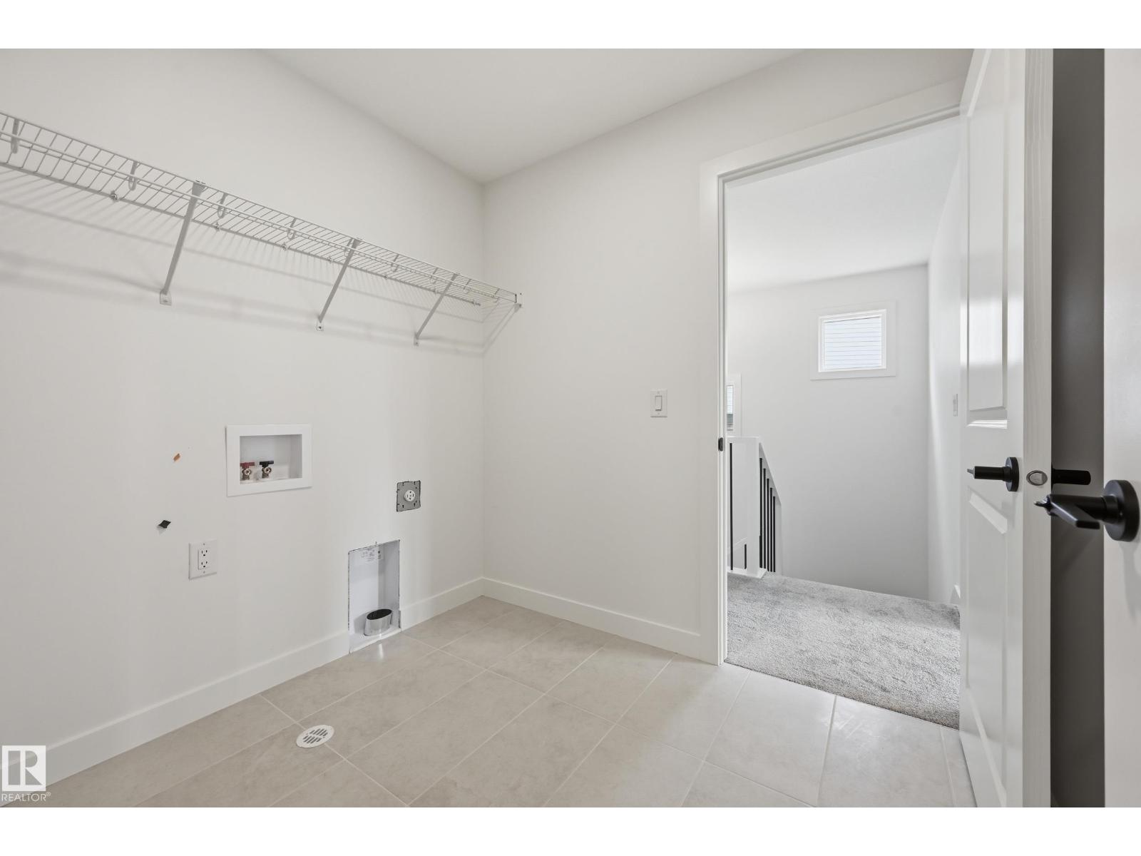 22615 89 Av Nw Property Photo 23