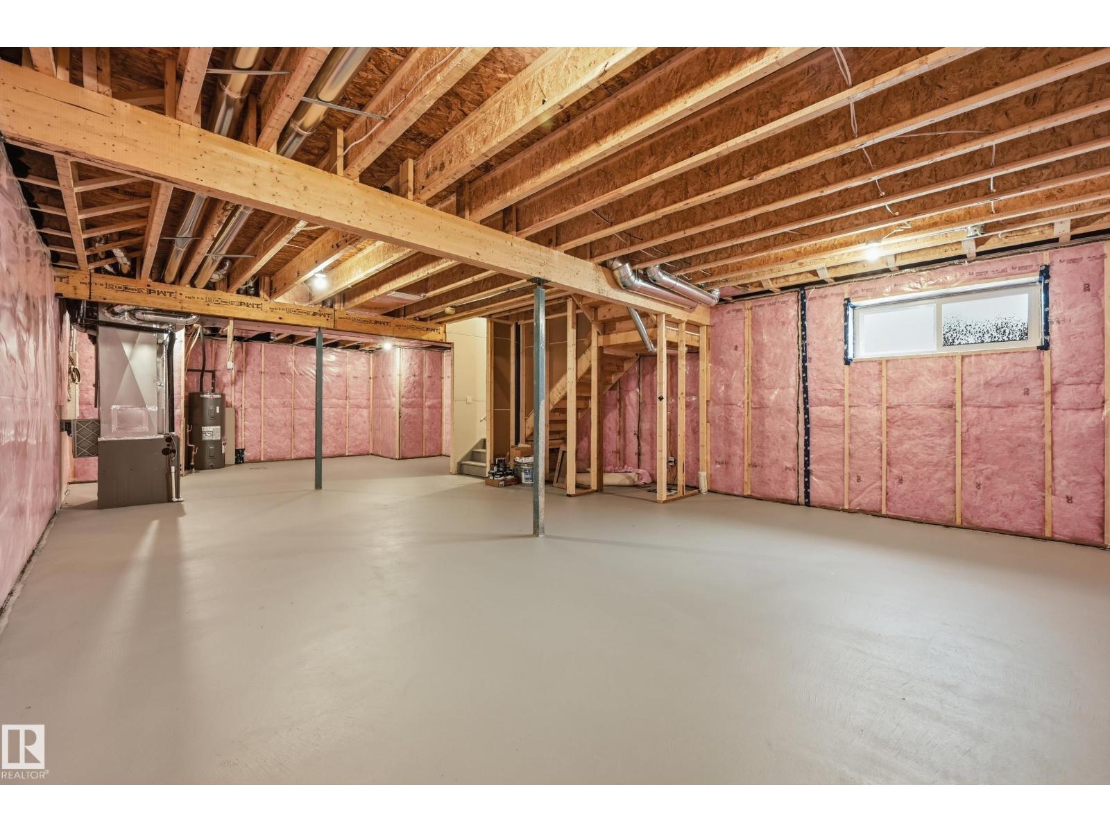 22615 89 Av Nw Property Photo 24