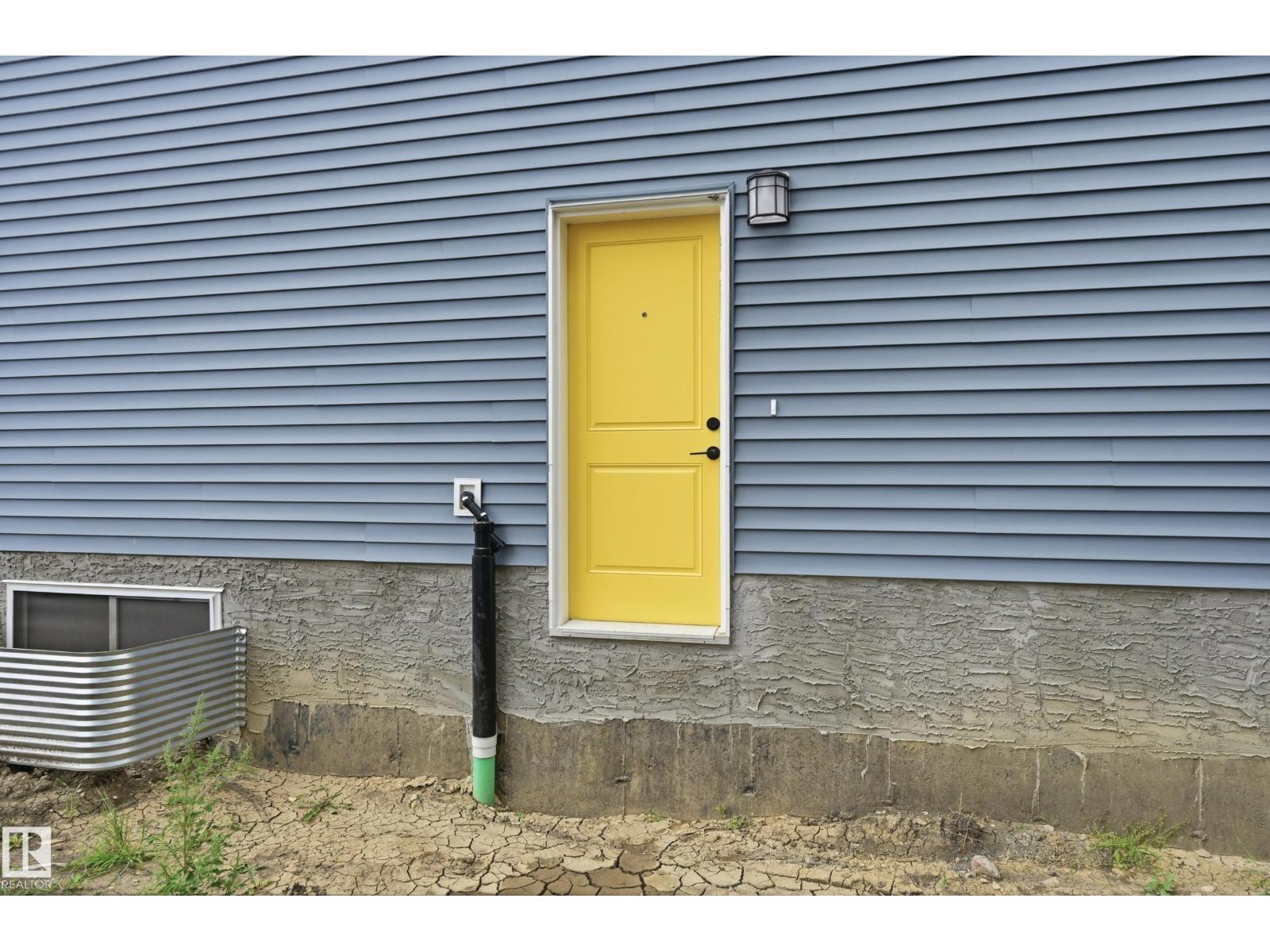 22615 89 Av Nw Property Photo 27