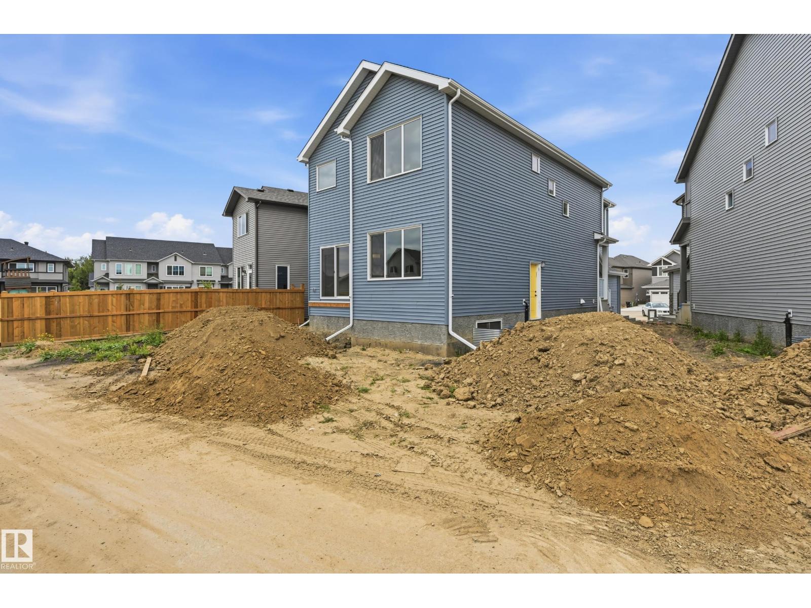 22615 89 Av Nw Property Photo 28