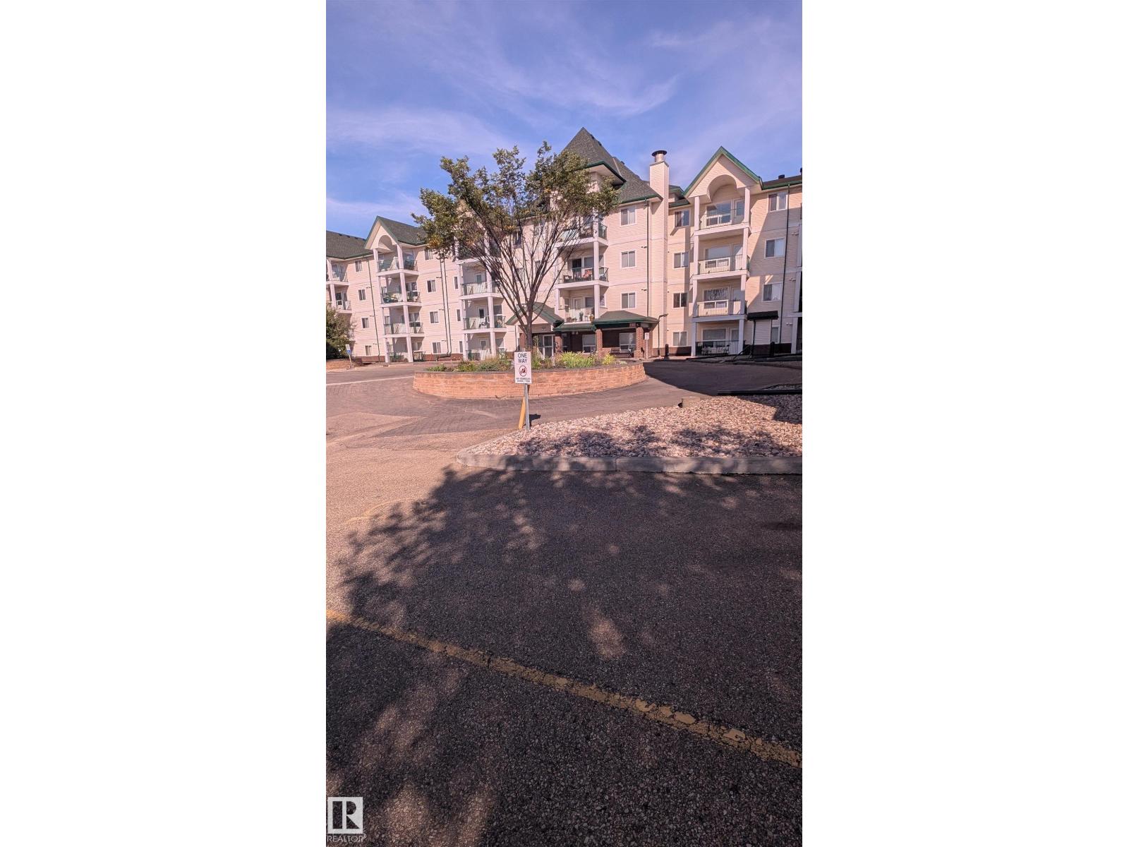 #215 13625 34 ST NW Property Photo 1