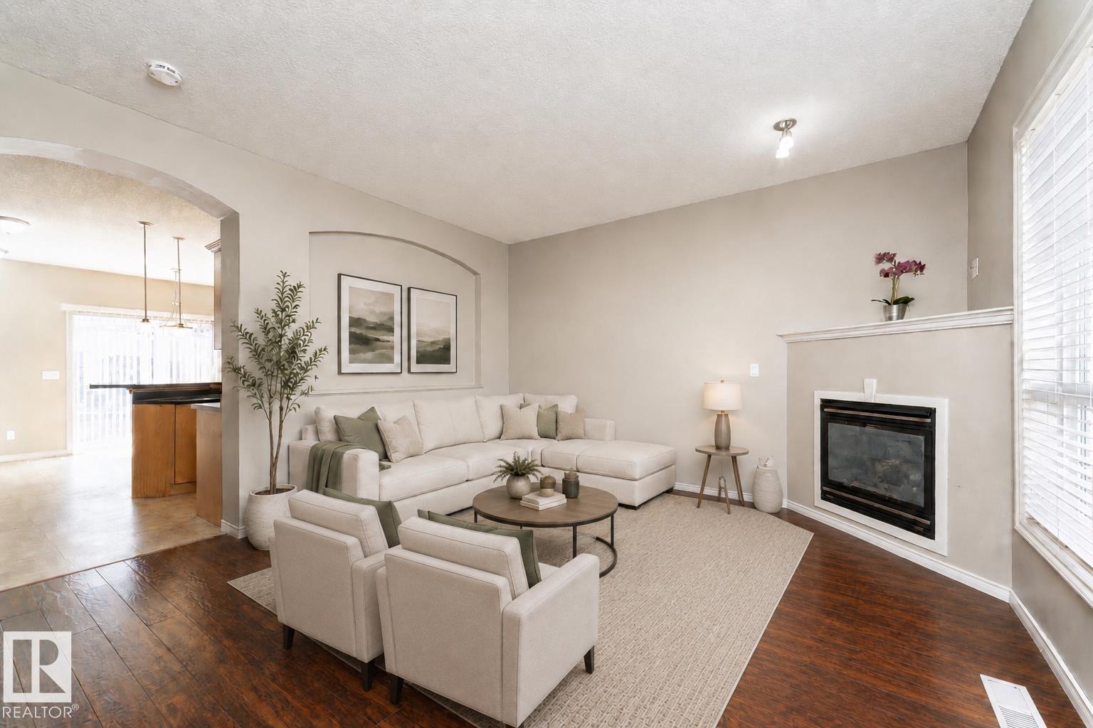 #72 13825 155 Av Nw Property Photo 4