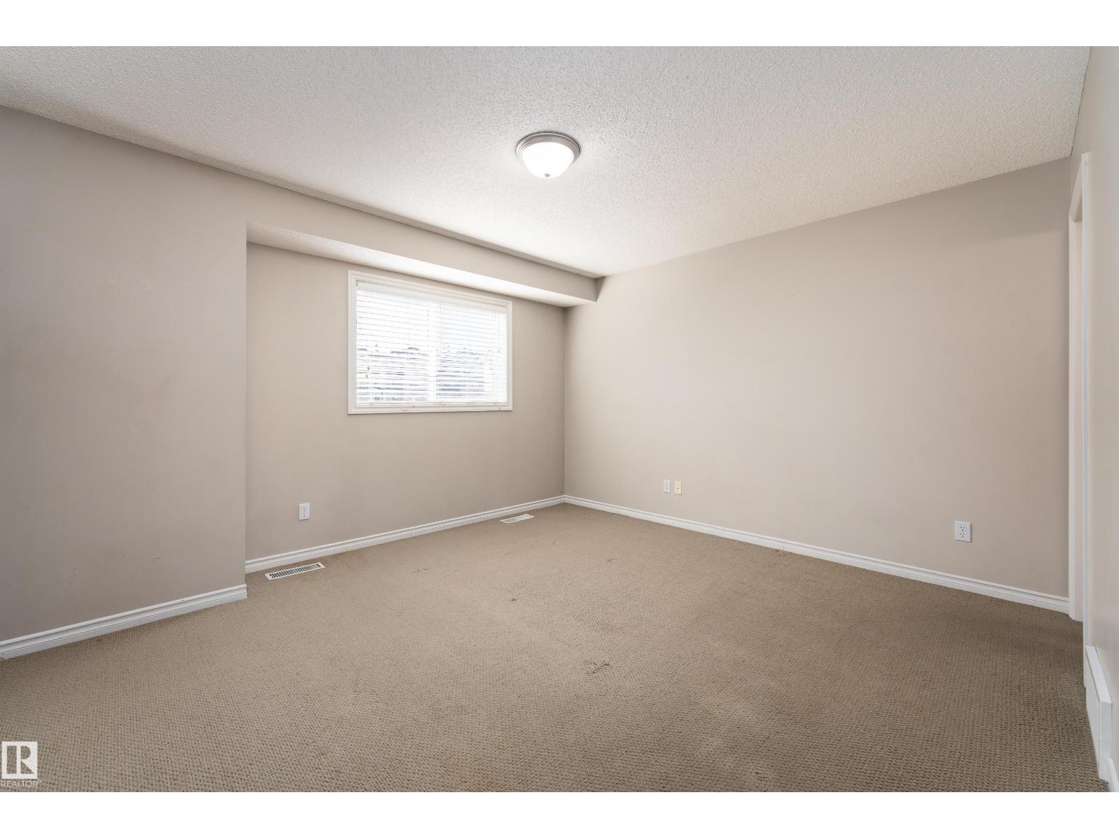 #72 13825 155 Av Nw Property Photo 21