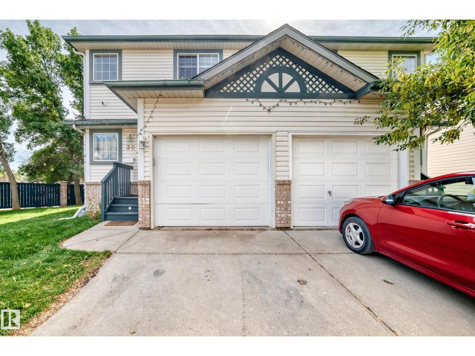 #30 300 Hooper Cr Nw Property Photo 2