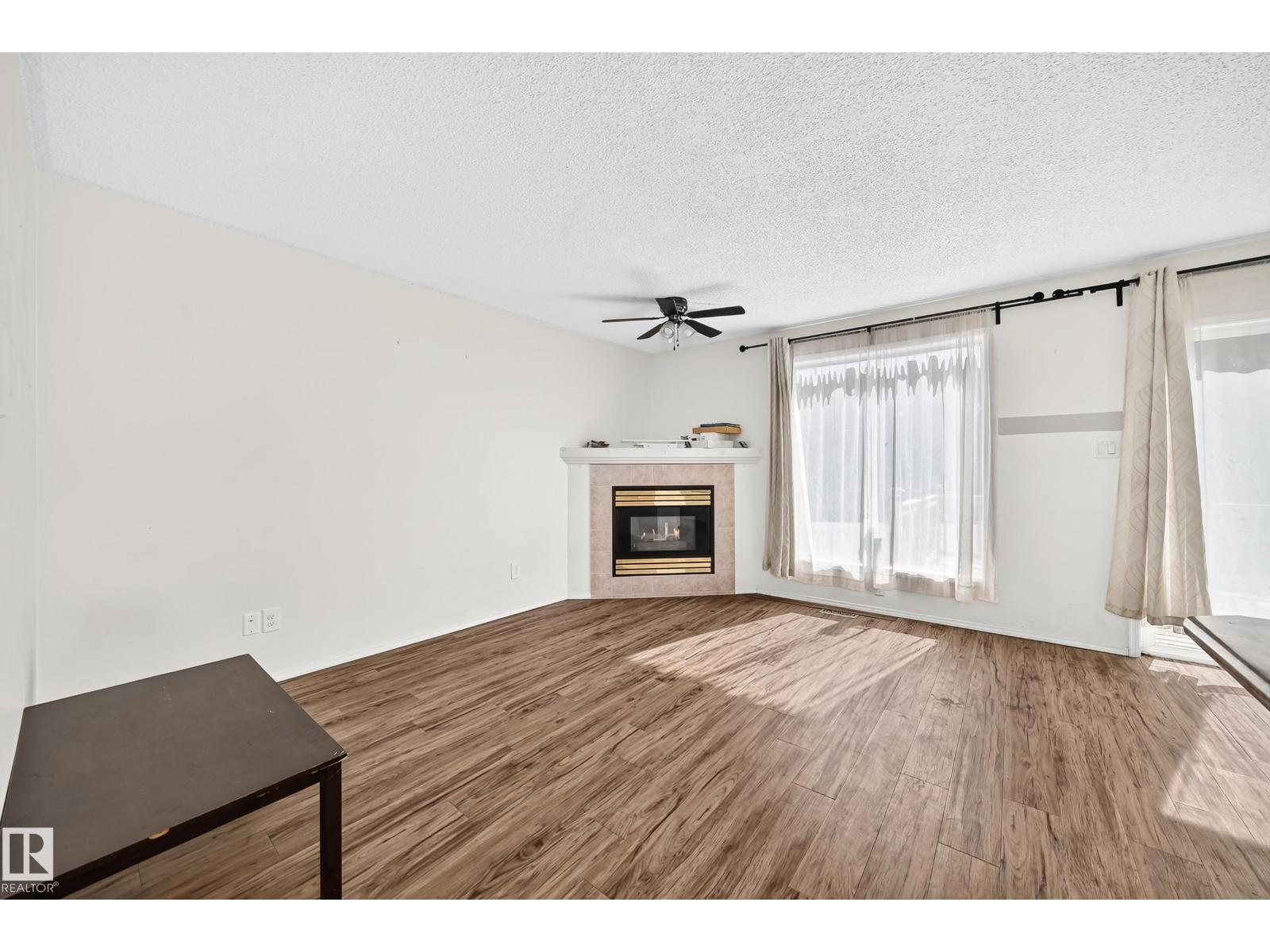 #30 300 Hooper Cr Nw Property Photo 6