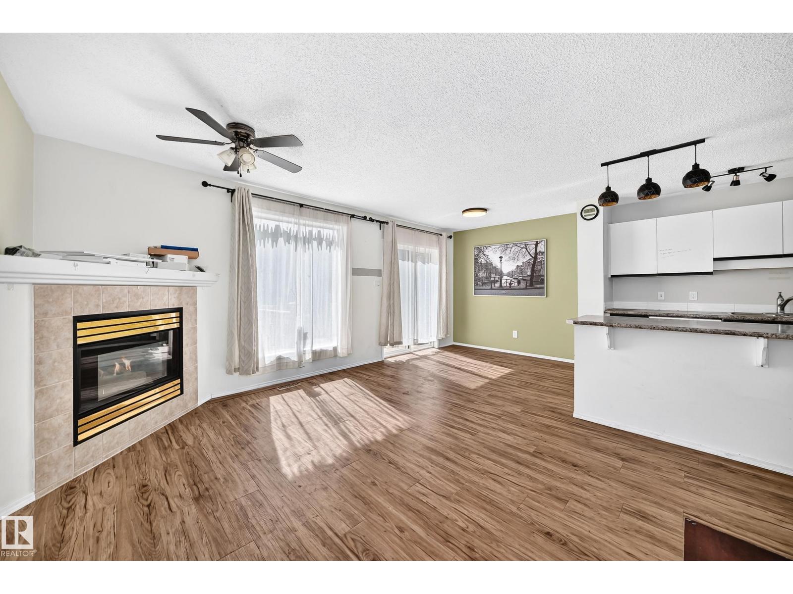 #30 300 Hooper Cr Nw Property Photo 7