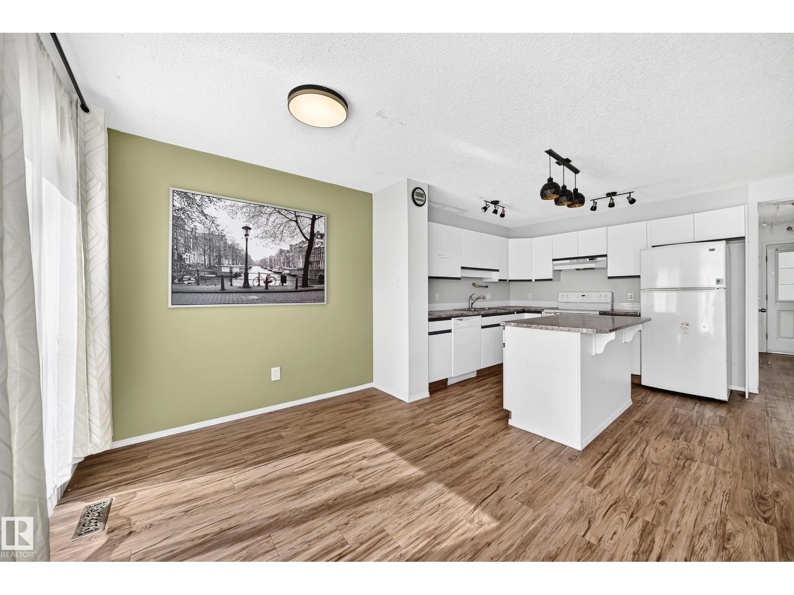 #30 300 Hooper Cr Nw Property Photo 19