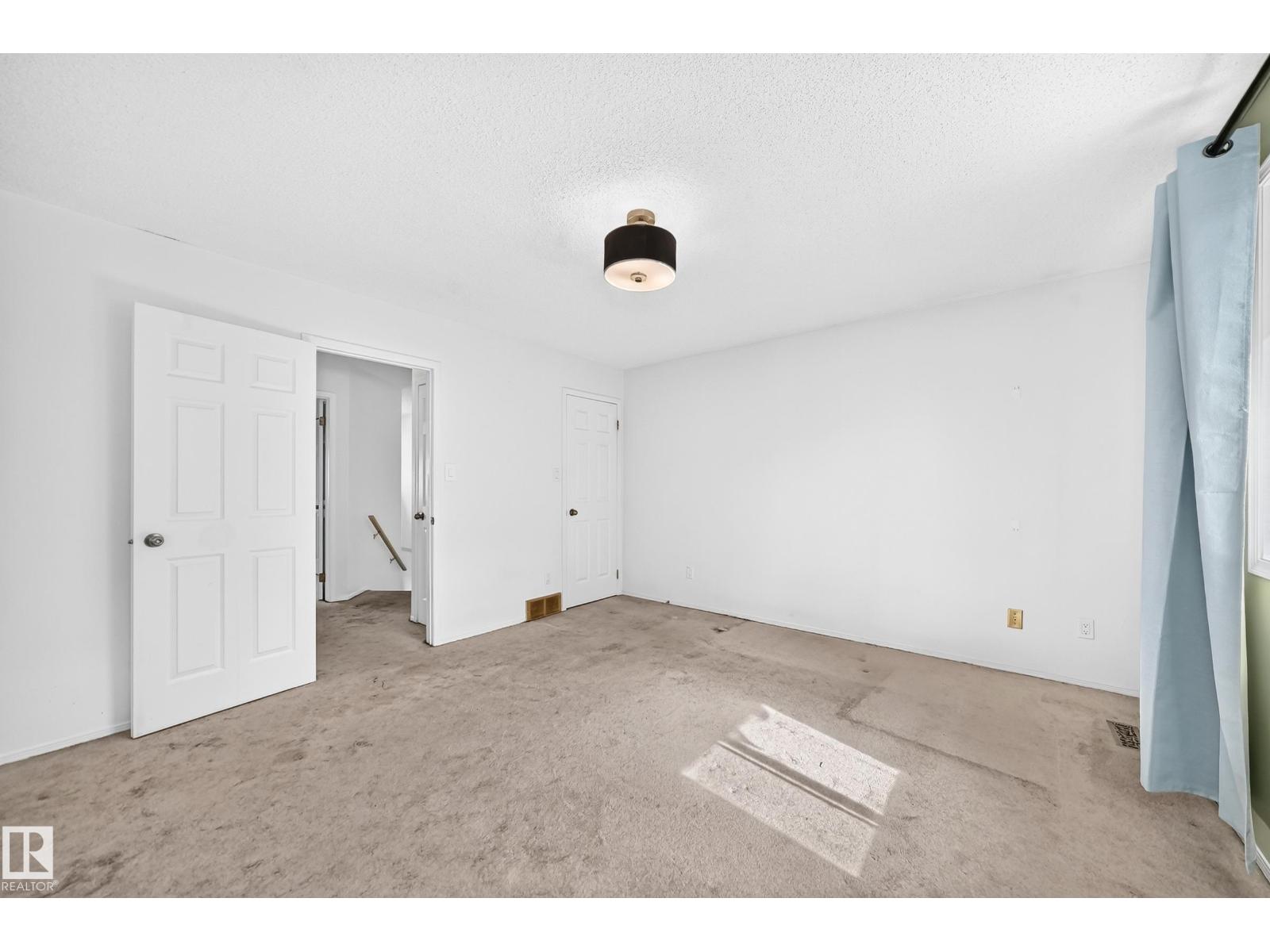 #30 300 Hooper Cr Nw Property Photo 23