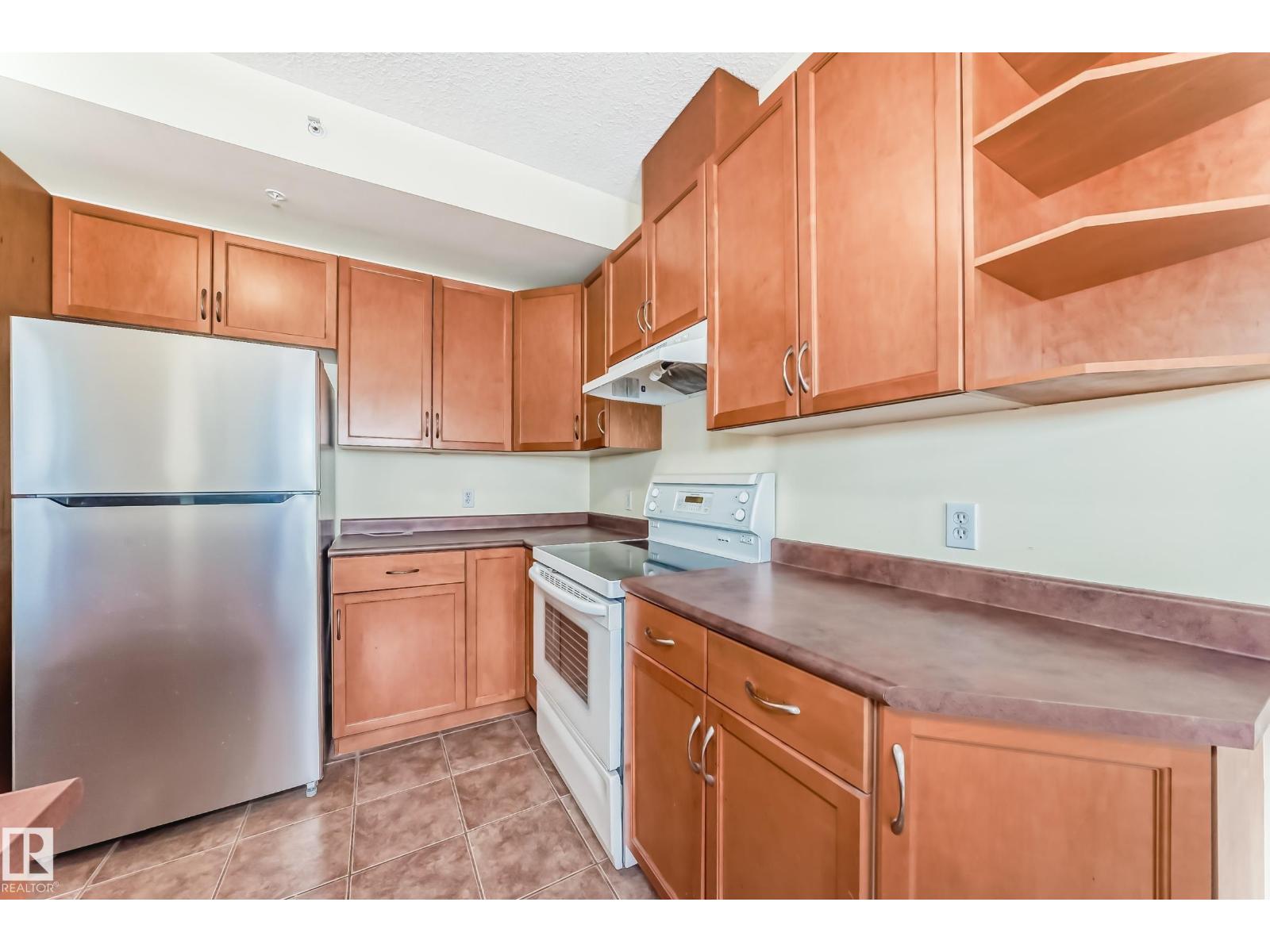 #1003 9707 105 St Nw Property Photo 16