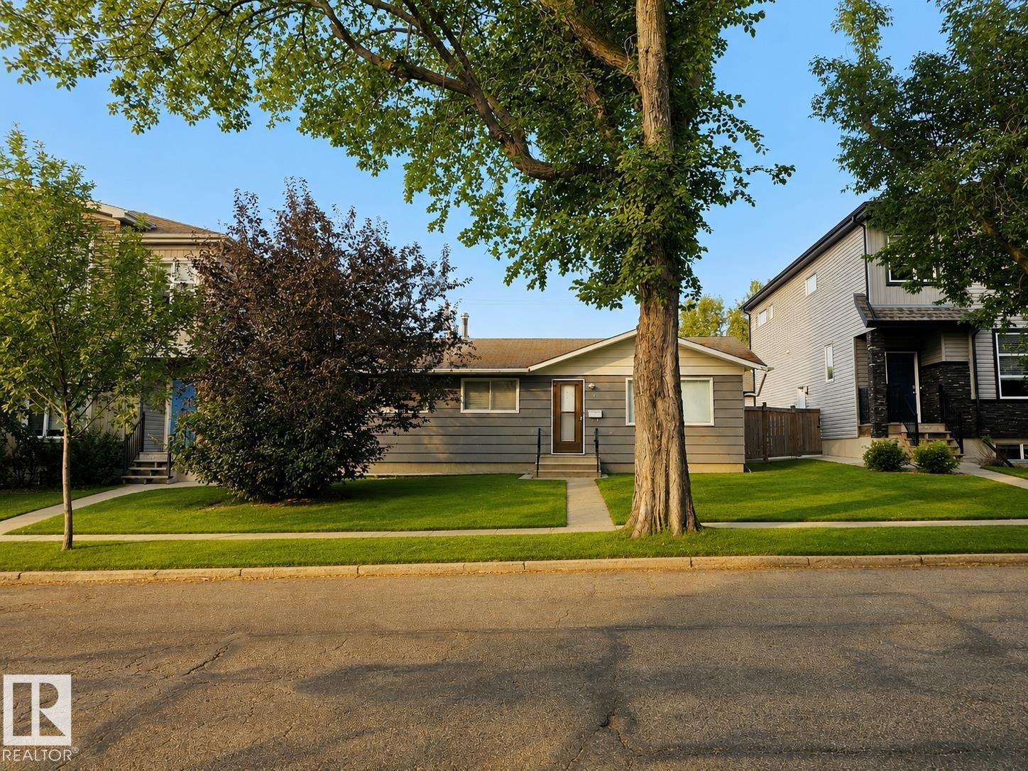 4 MUIR DR