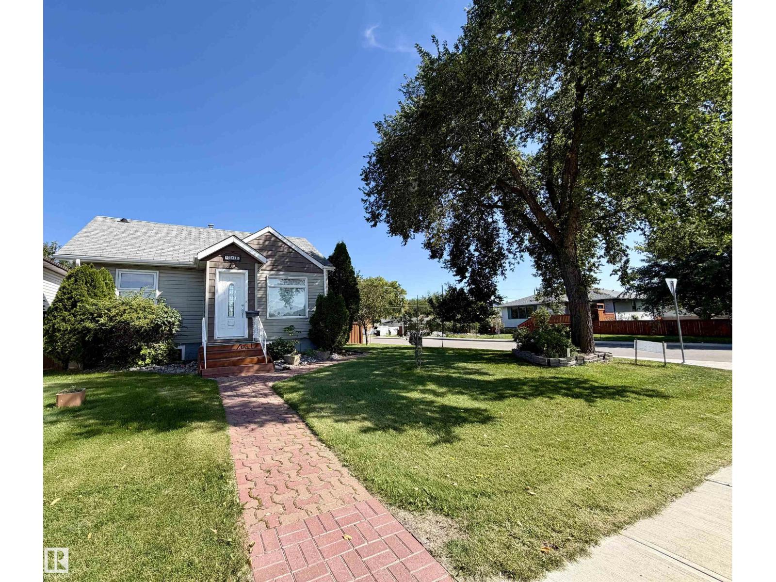 13103 121 ST NW Property Photo 1