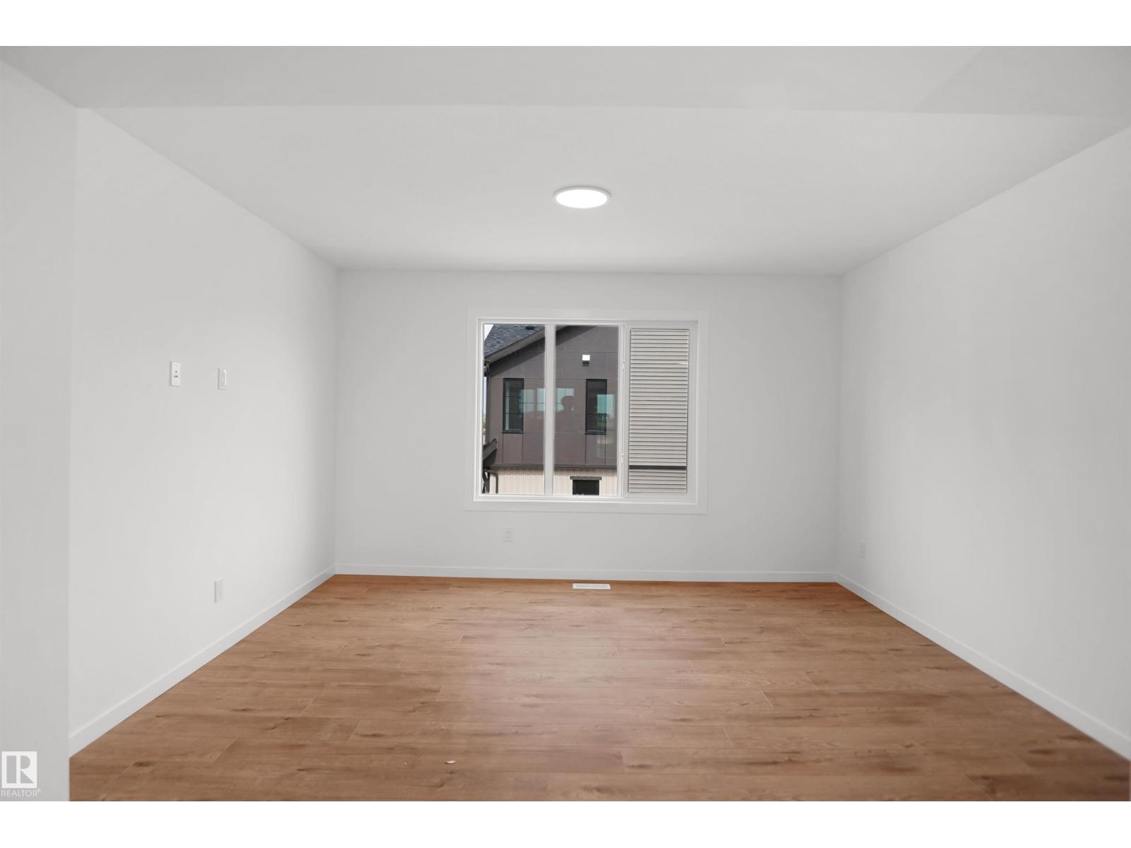 #93 3705 141 St Sw Property Photo 10