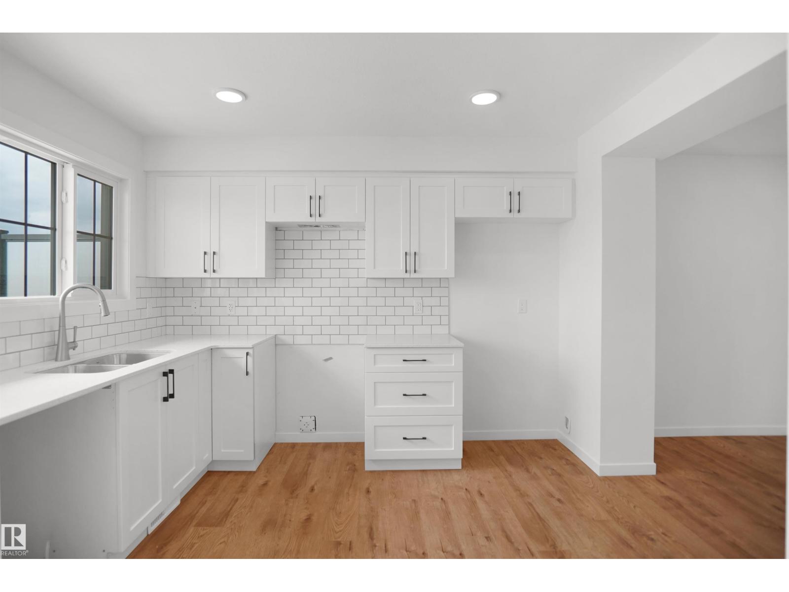 #93 3705 141 St Sw Property Photo 12