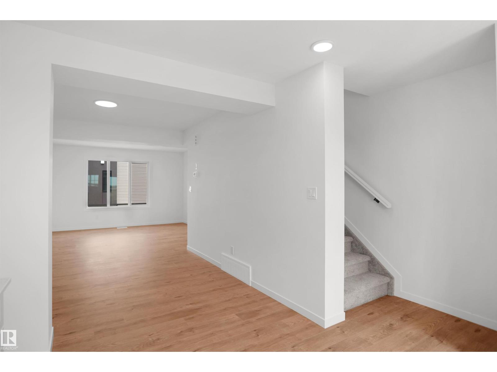 #93 3705 141 St Sw Property Photo 15