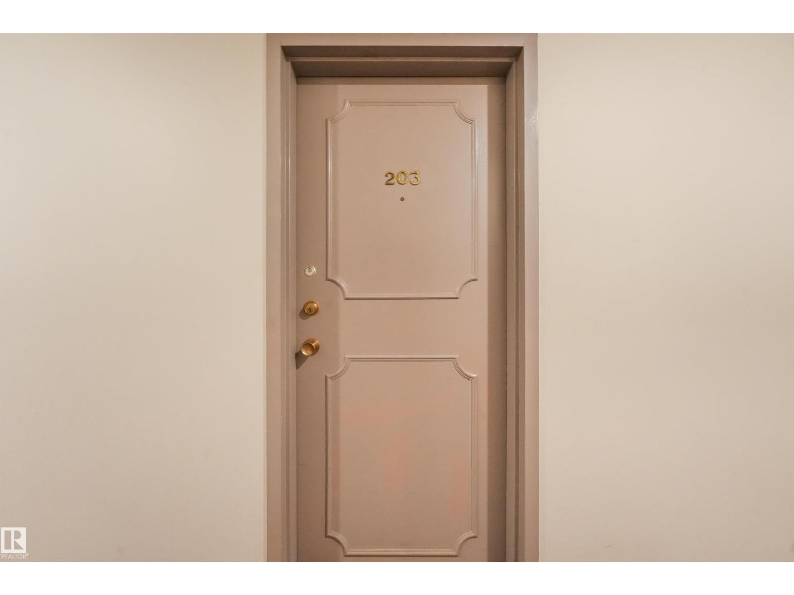 #203 10171 119 St Nw Property Photo 5