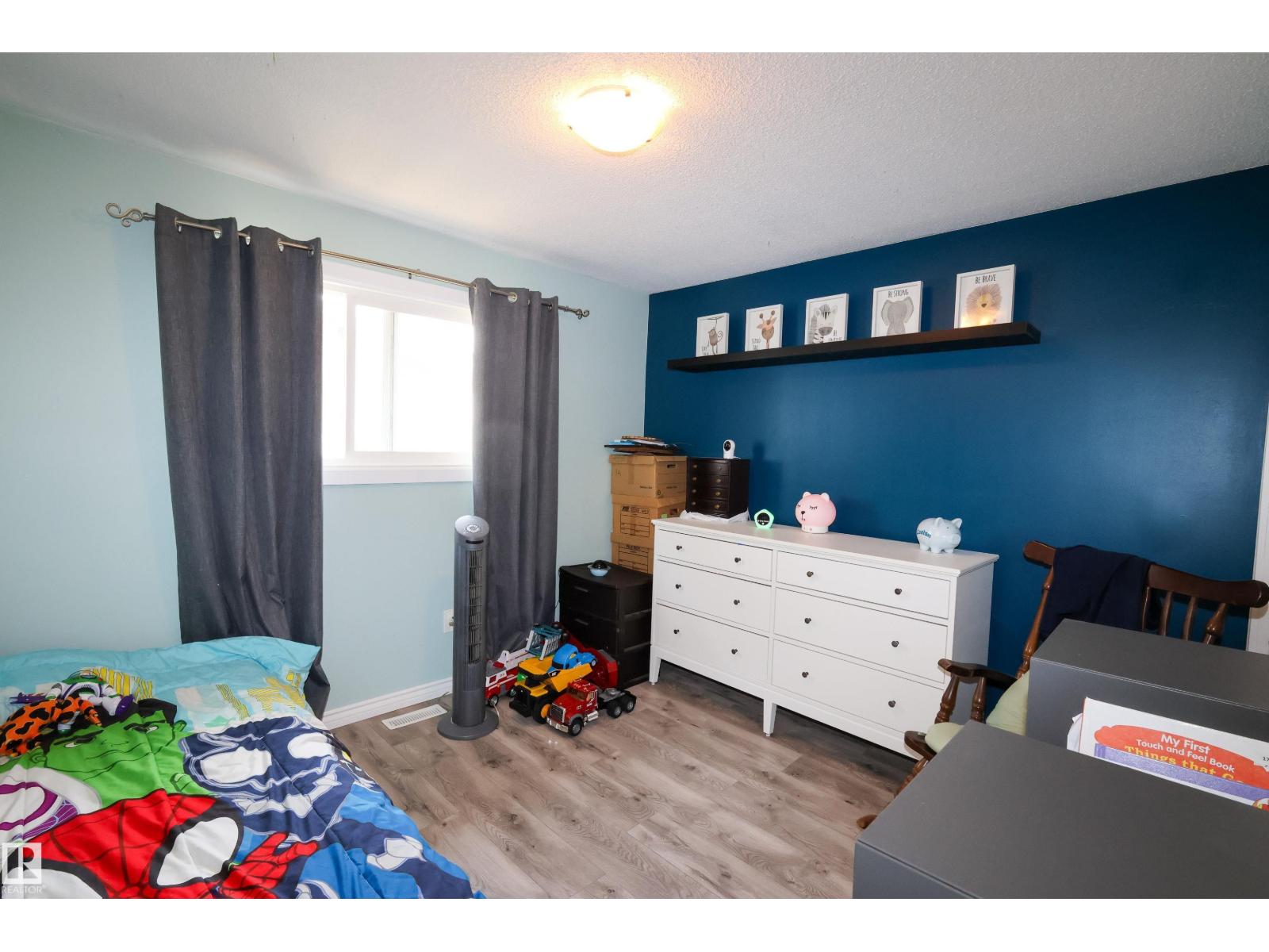 4811 50 St Property Photo 10
