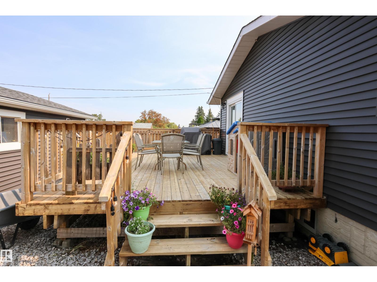 4811 50 St Property Photo 20