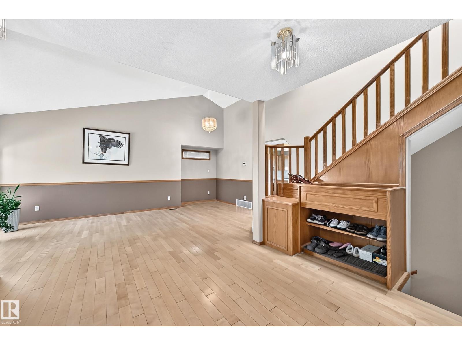 271 Ormsby Rd E Nw Property Photo 20