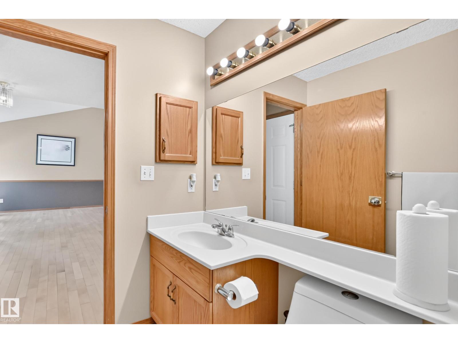 271 Ormsby Rd E Nw Property Photo 26