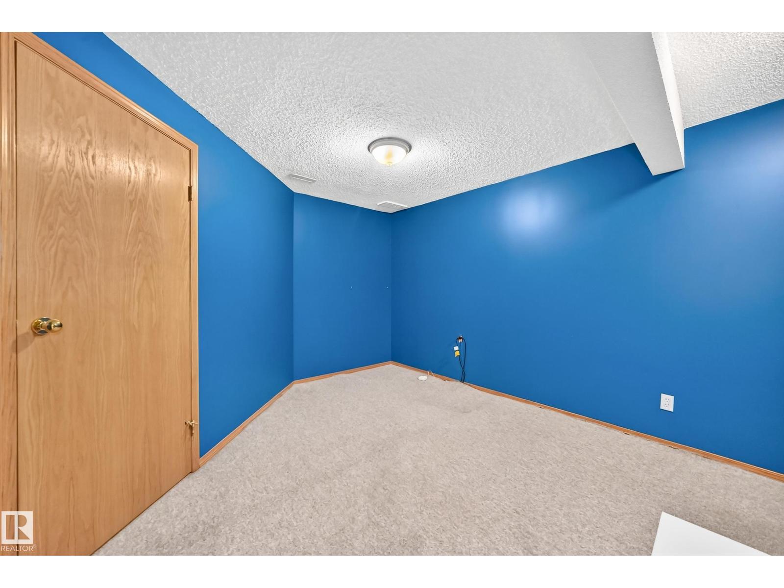 271 Ormsby Rd E Nw Property Photo 48