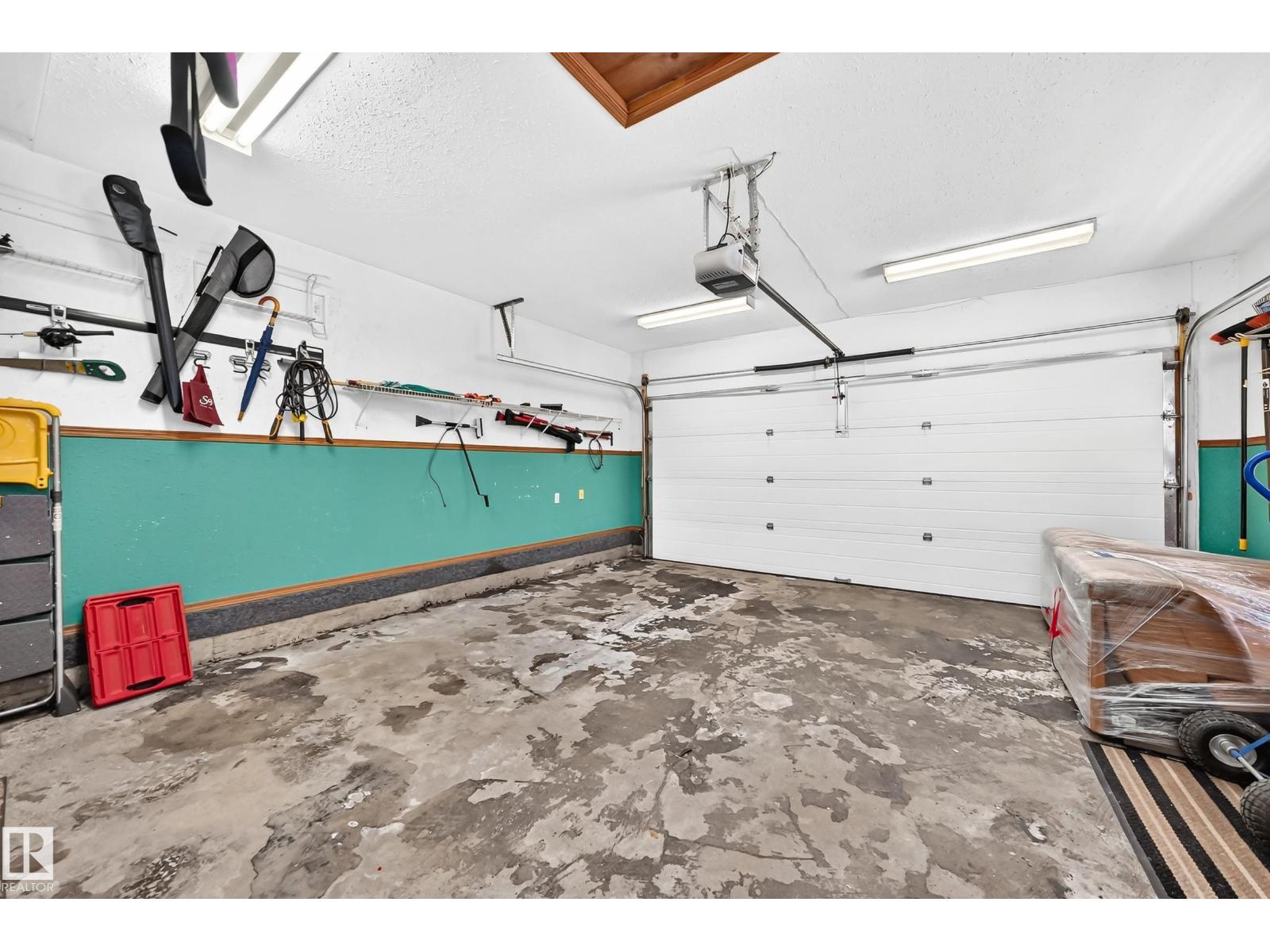 271 Ormsby Rd E Nw Property Photo 53