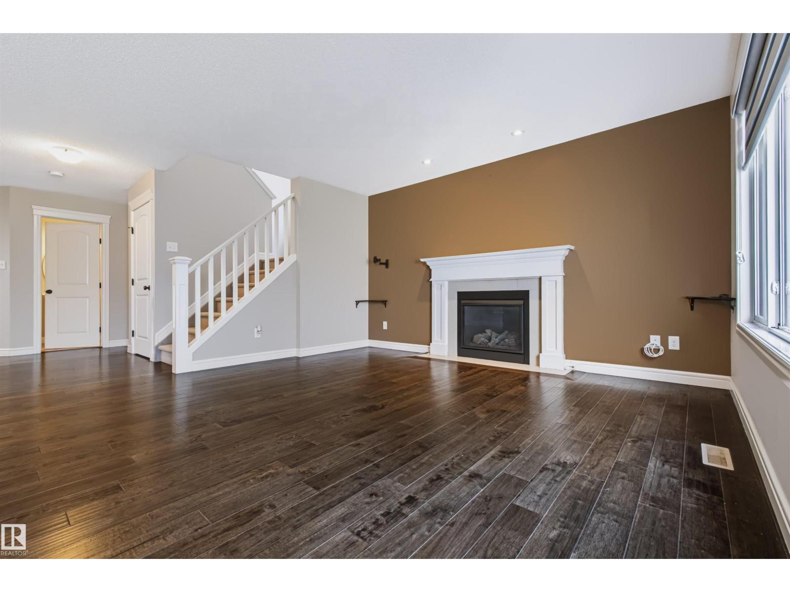 1420 158 St Sw Property Photo 7