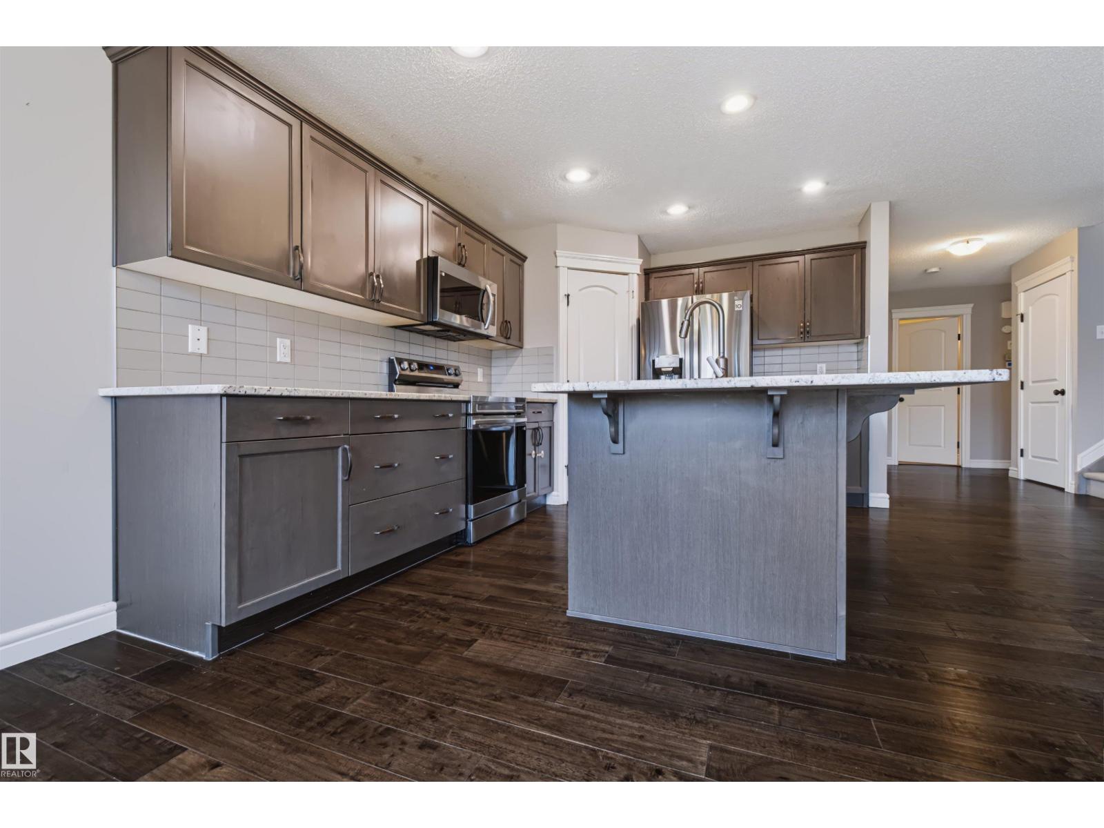 1420 158 St Sw Property Photo 9