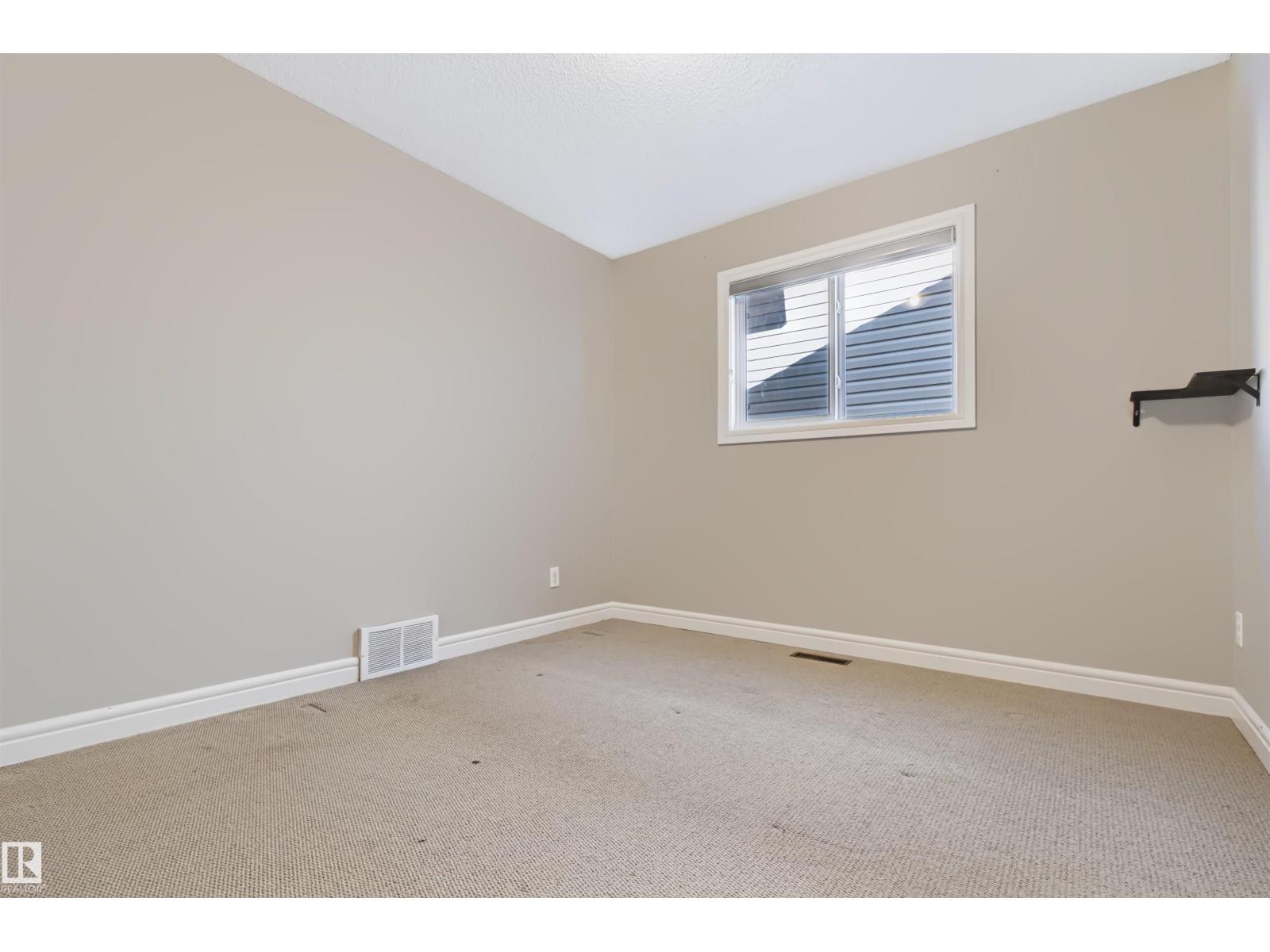 1420 158 St Sw Property Photo 28