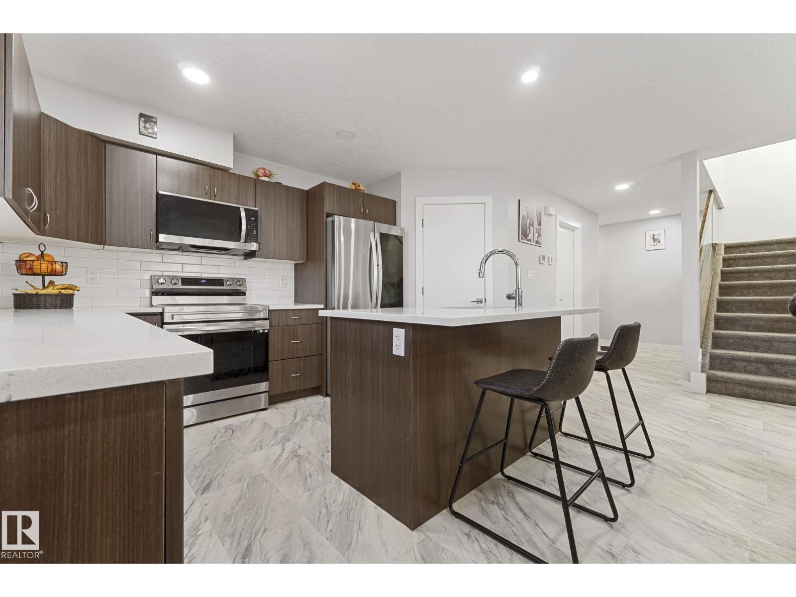 8955 150 ST NW