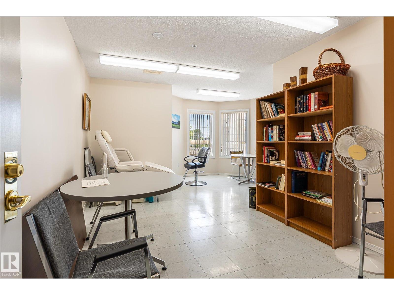 #309 13450 114 Av Nw Property Photo 34