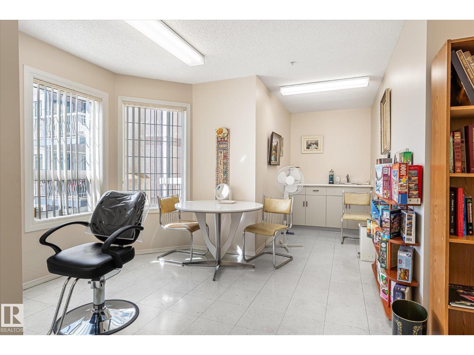 #309 13450 114 Av Nw Property Photo 35