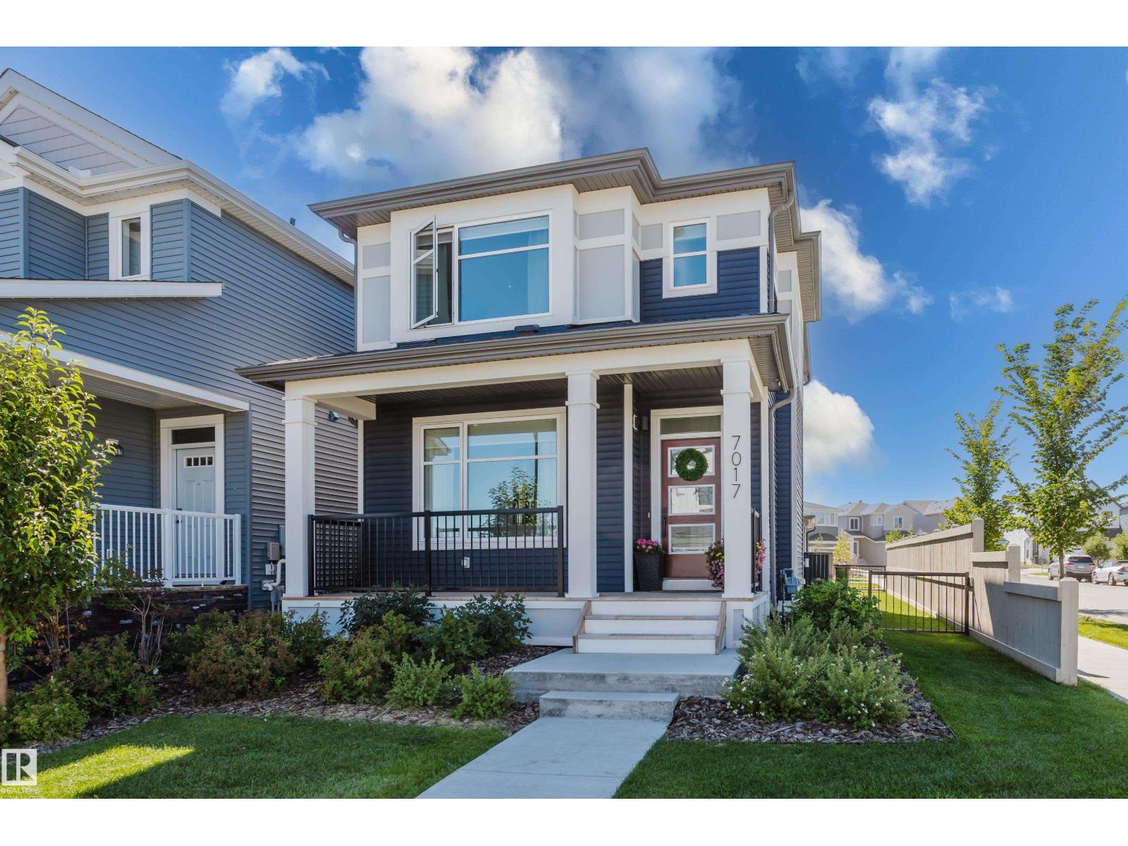 7017 52 Av Property Photo 1