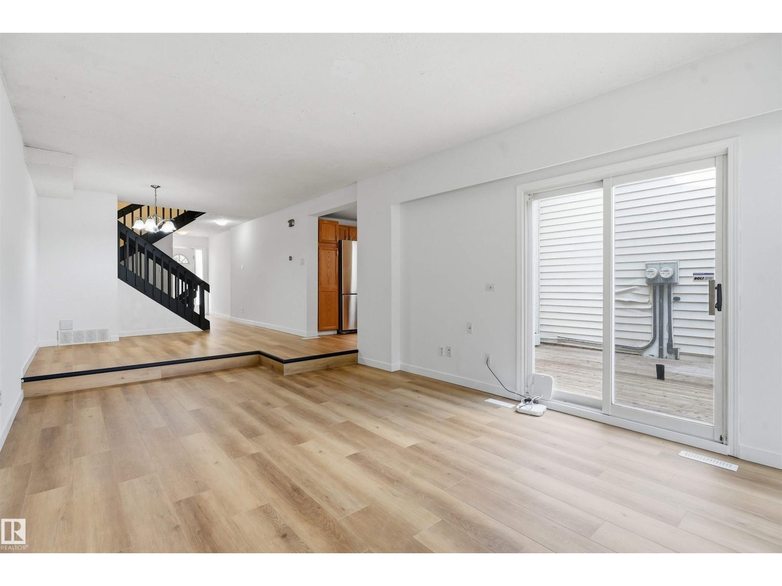 6804 36a Av Nw Property Photo 11