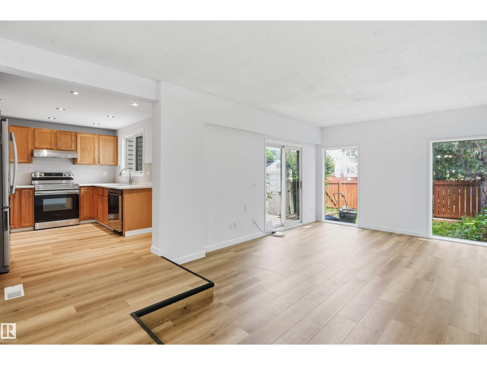 6804 36a Av Nw Property Photo 15