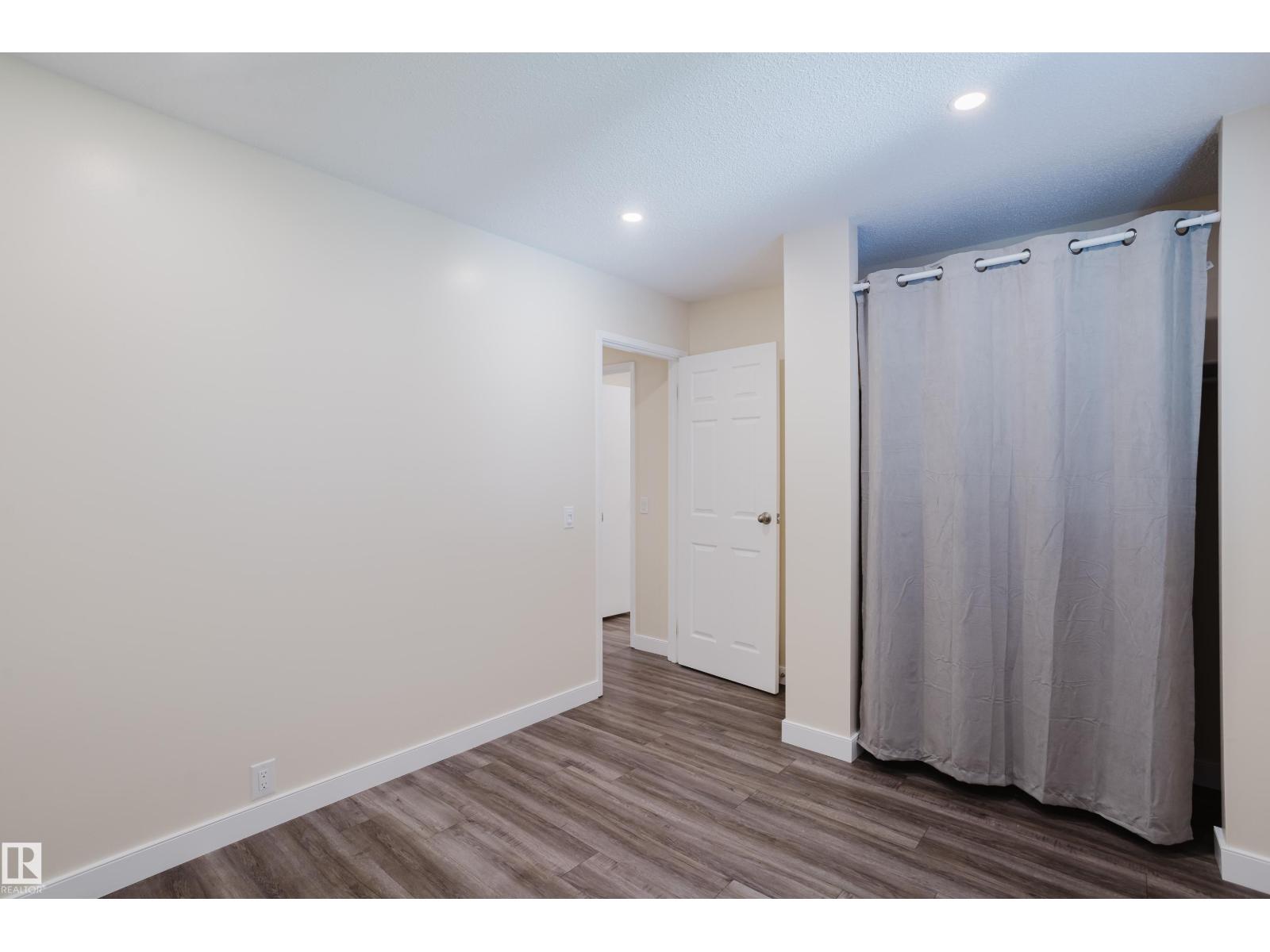 36 Harrow Circle Ci Nw Property Photo 18