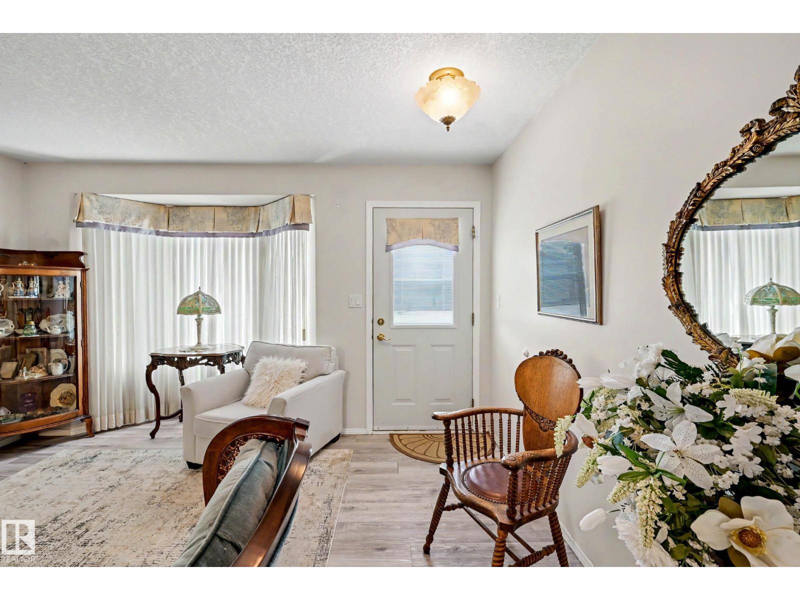 #206 7000 Northview Dr Property Photo 5