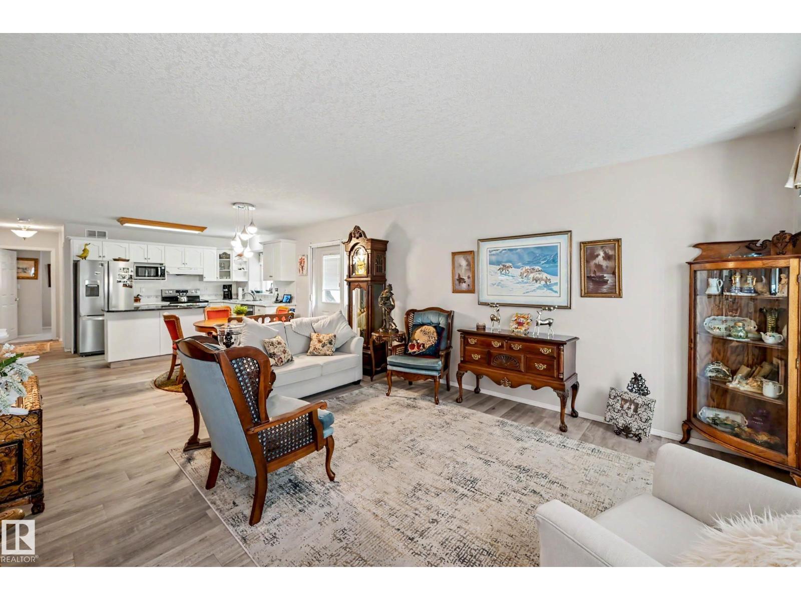 #206 7000 Northview Dr Property Photo 6