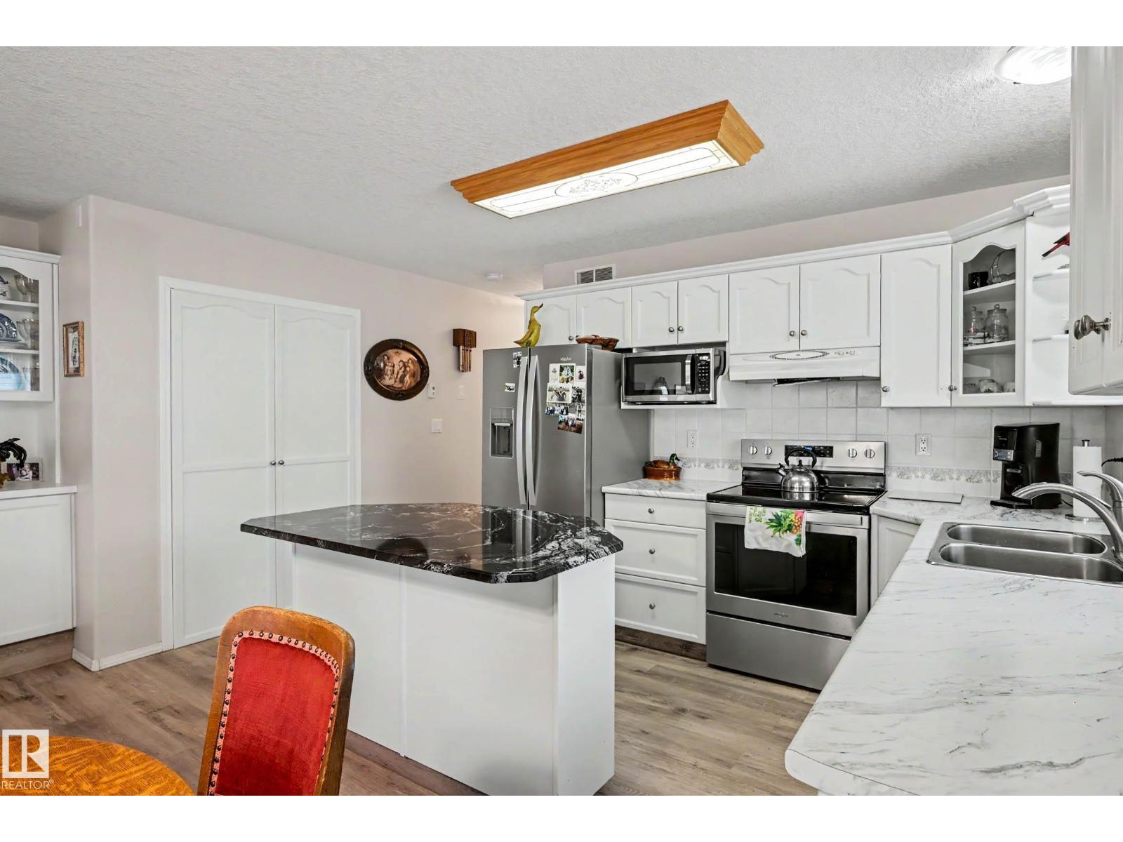#206 7000 Northview Dr Property Photo 12
