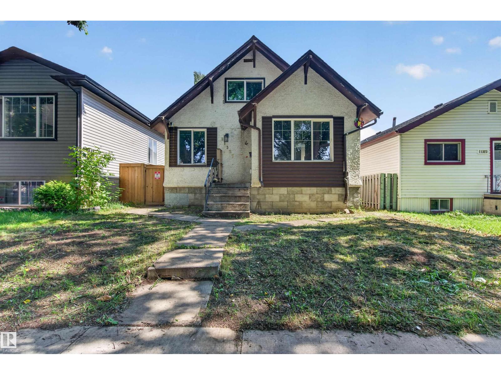 11327 89 St Nw Property Photo 1