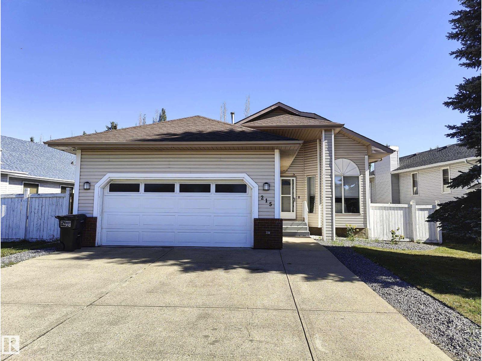 215 Peter Cl Nw Property Photo 2