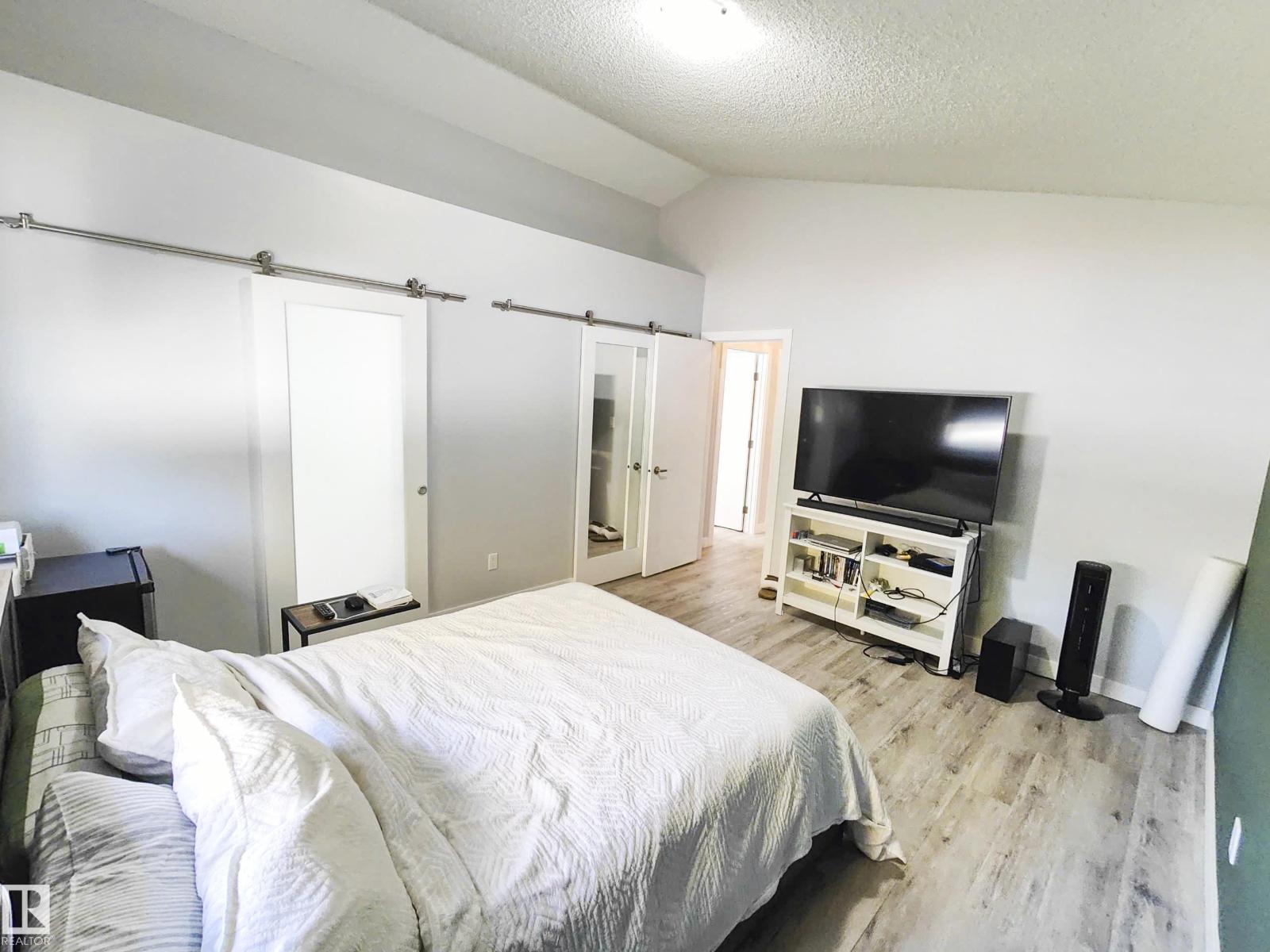 215 Peter Cl Nw Property Photo 22