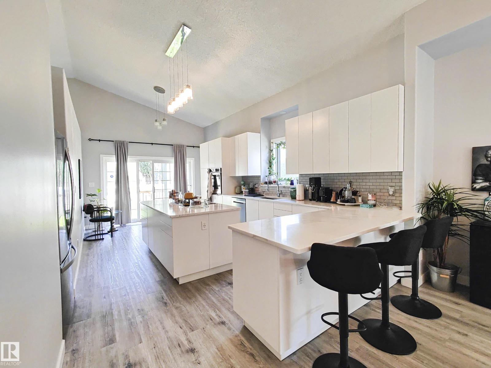 215 Peter Cl Nw Property Photo 29
