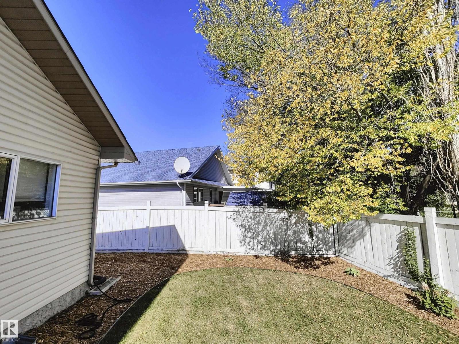 215 Peter Cl Nw Property Photo 46