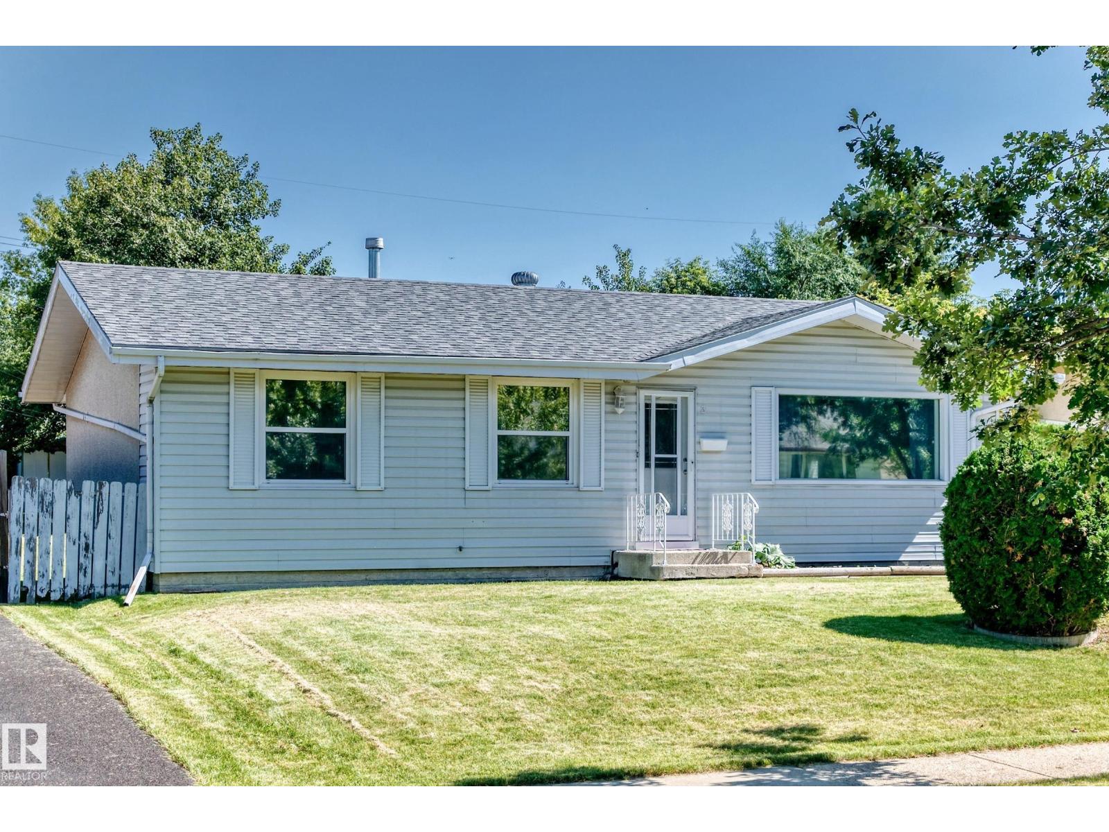 3 Grantham Pl Property Photo 3