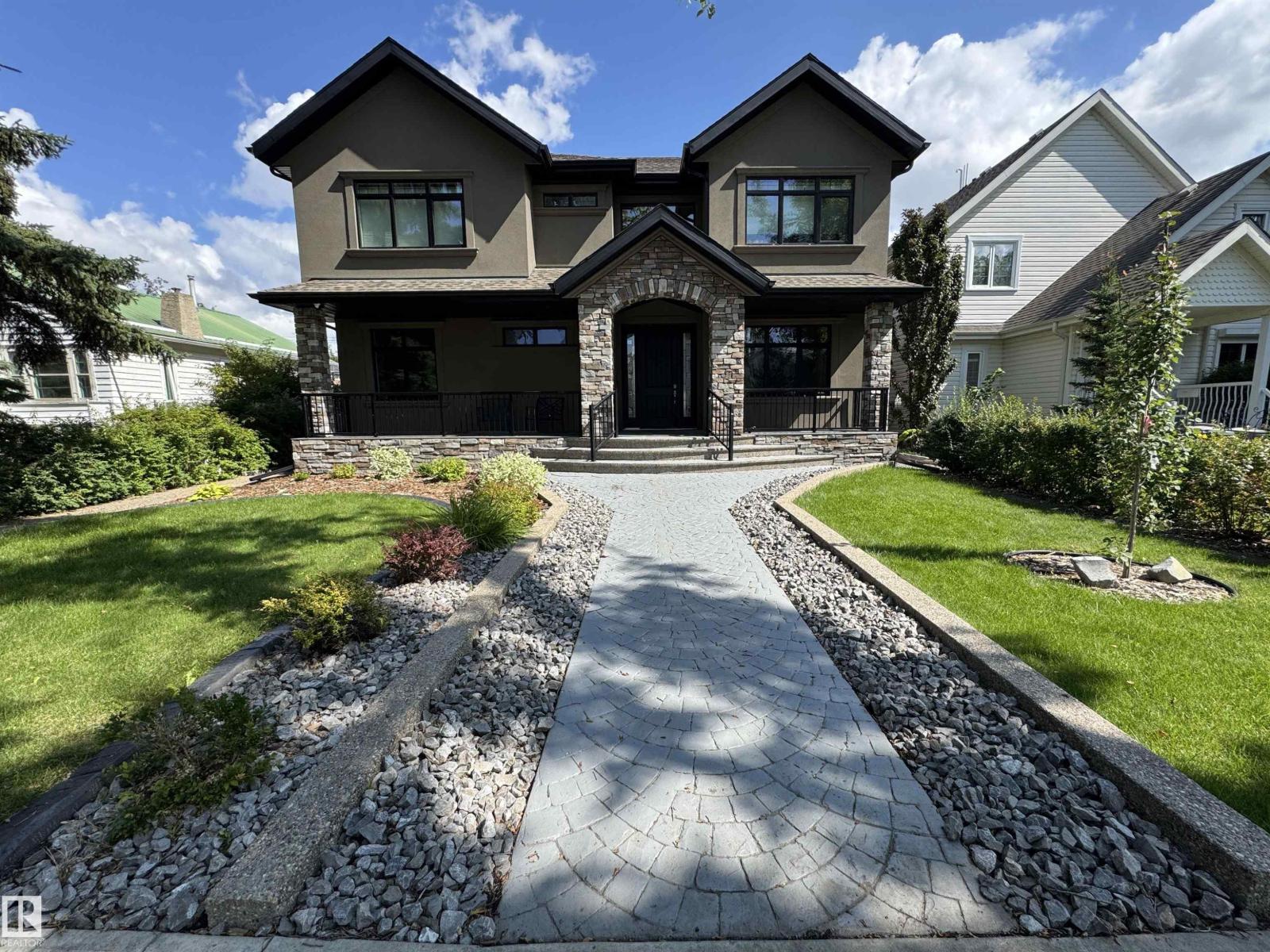 10821 128 ST NW