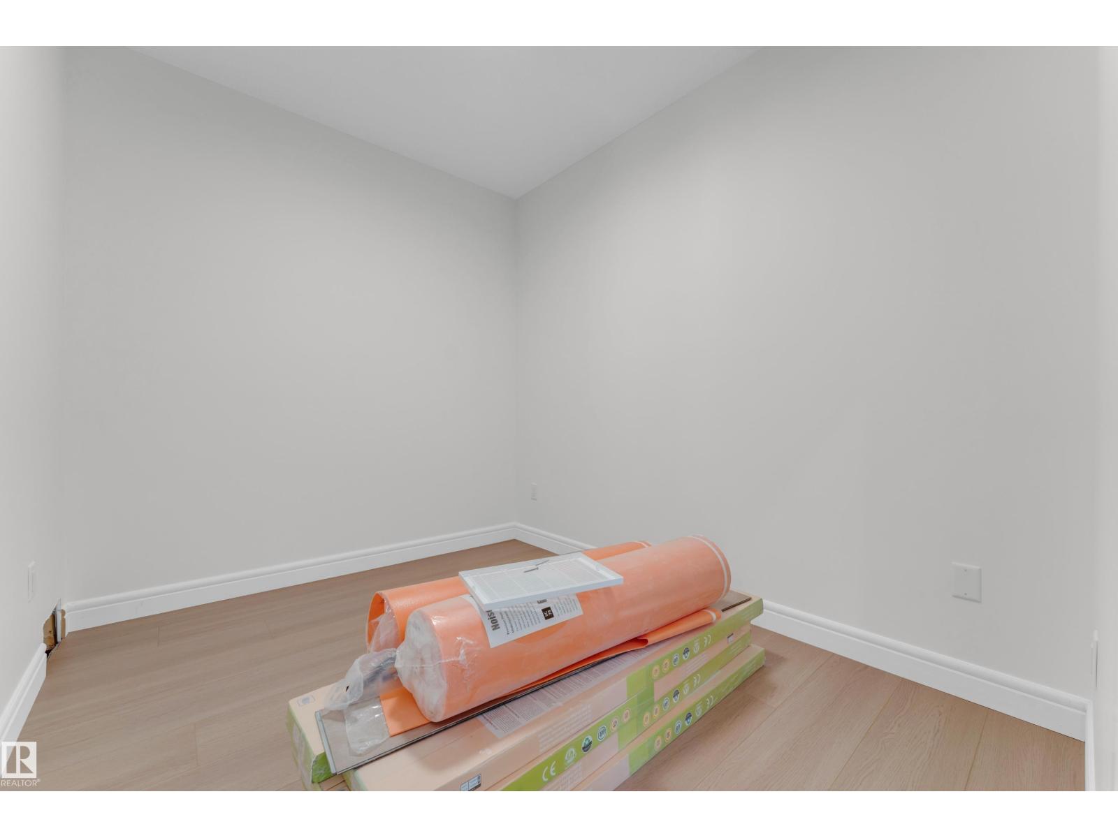 2824 194 St Nw Property Photo 6